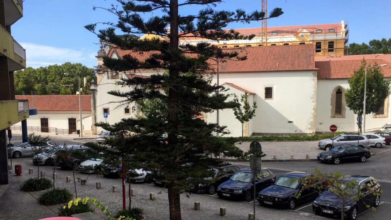 Casa Da Fonte Quente Apartment Leiria Luaran gambar